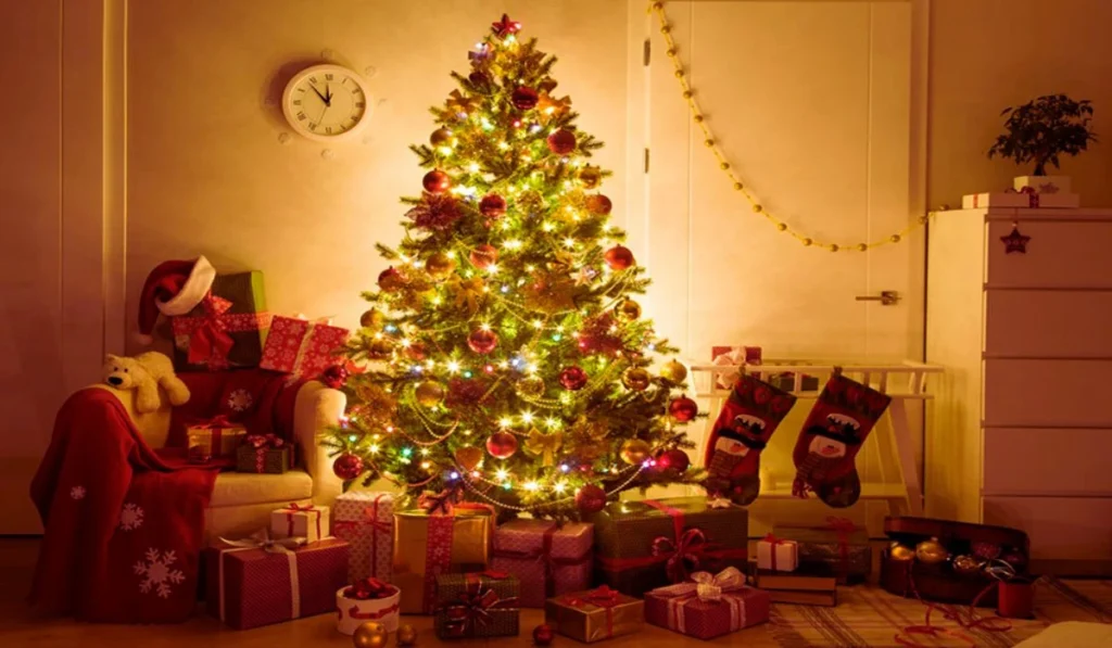 Cómo Decorar la Base del Árbol de Navidad: 9 Ideas Elegantes y Modernas